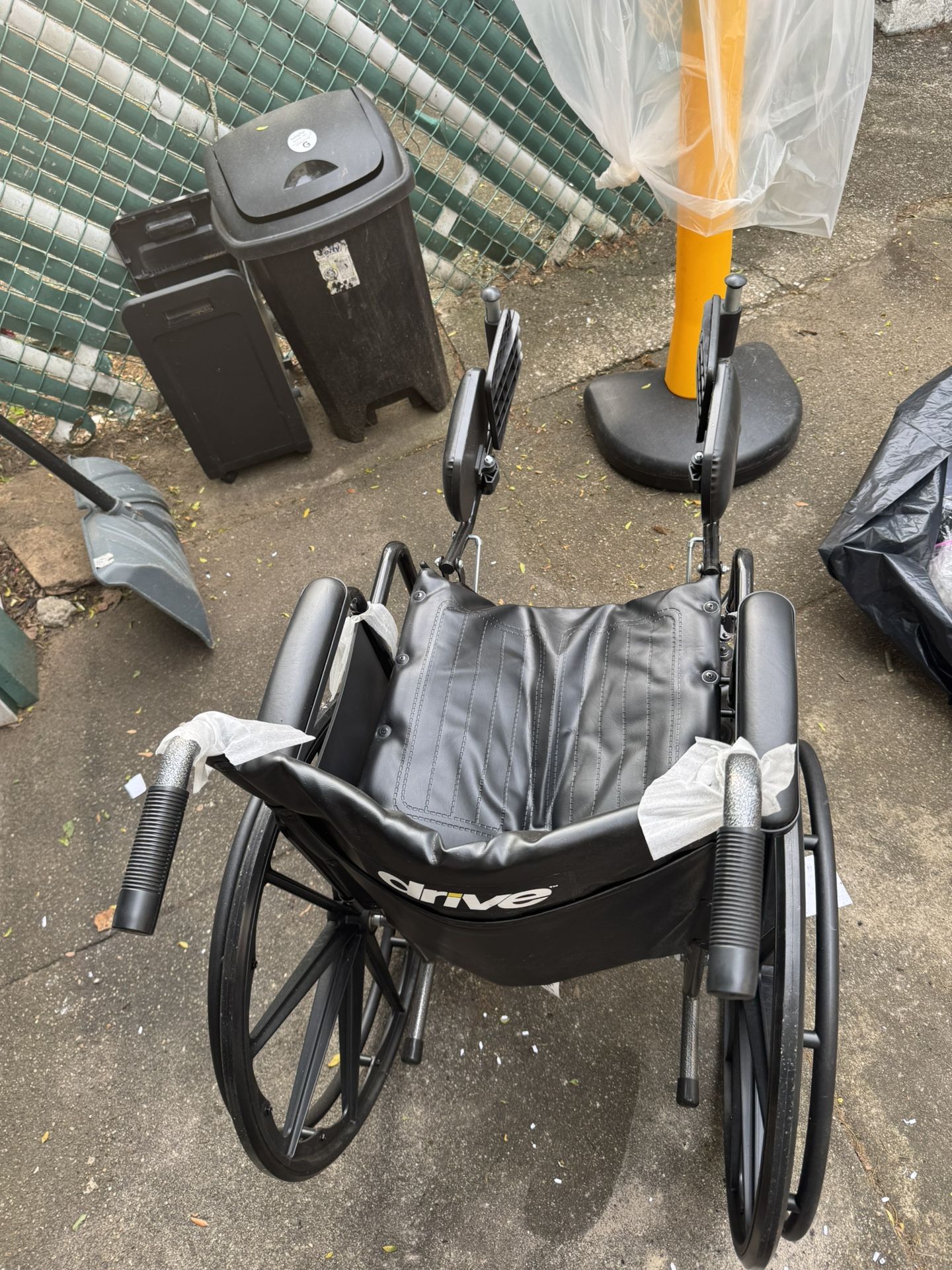 Drive Medical. Wheel Chair