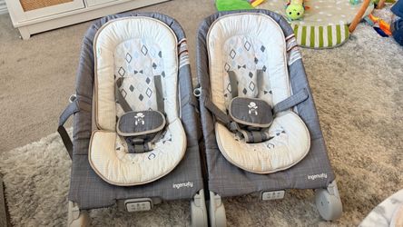 Set of 2 Ingenuity 2-in-1 Happy Belly Rock To Bouncer Massage Baby Seat