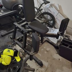 Hip Abductor/Adductor And Hip Thrust Machine
