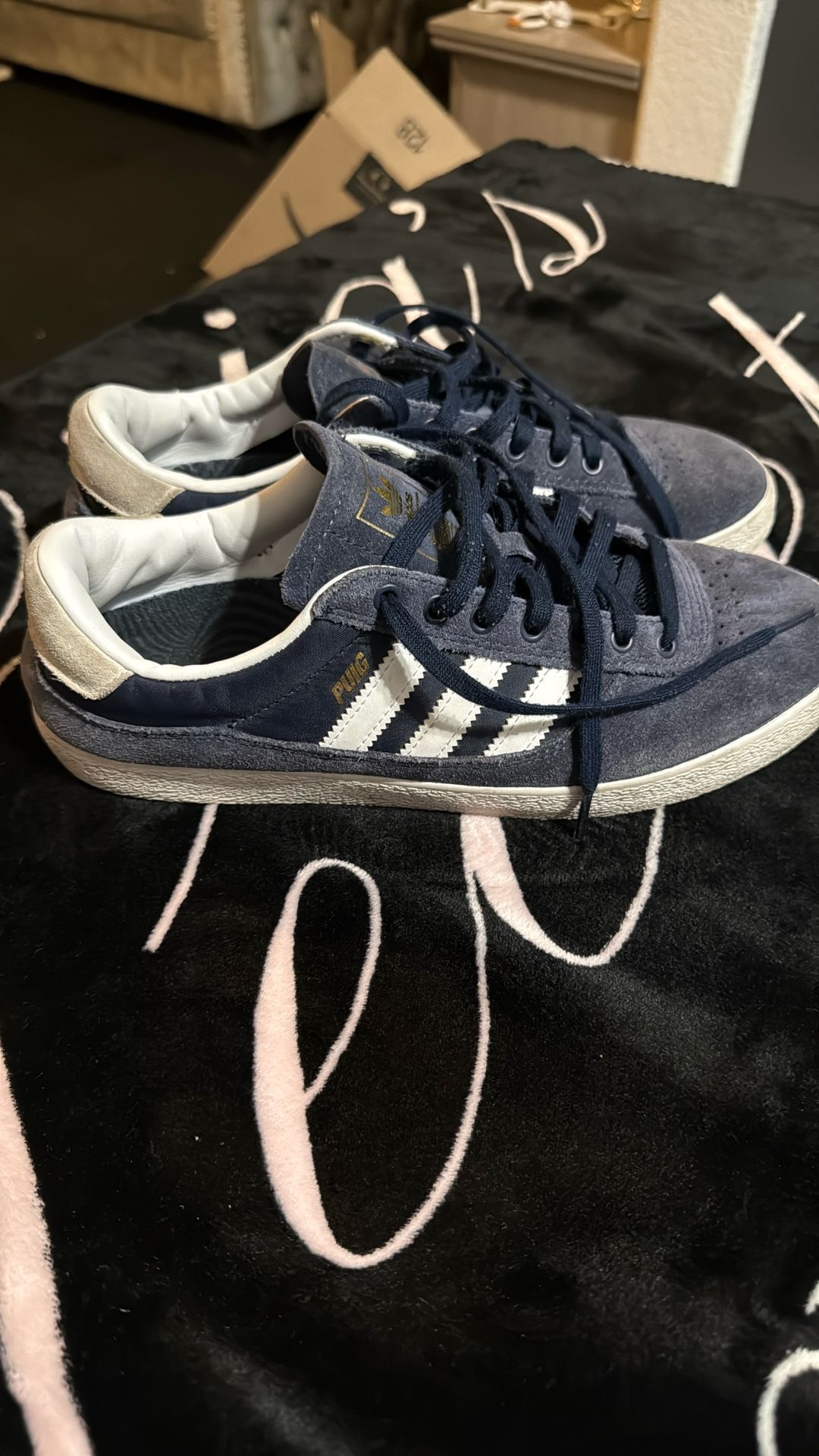 Adidas Sneakers