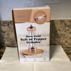 Rechargeable Electric Salt and Pepper Grinder Set with Holder - for Sale in  Downey, CA - OfferUp