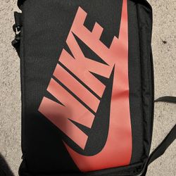 Nike - Shoe Box Bag (12L)