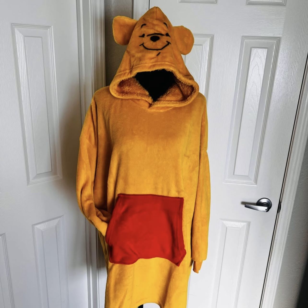 🍯 New! Disney Winnie the Pooh Wearable Blanket Hoodie w Pockets - One Size
