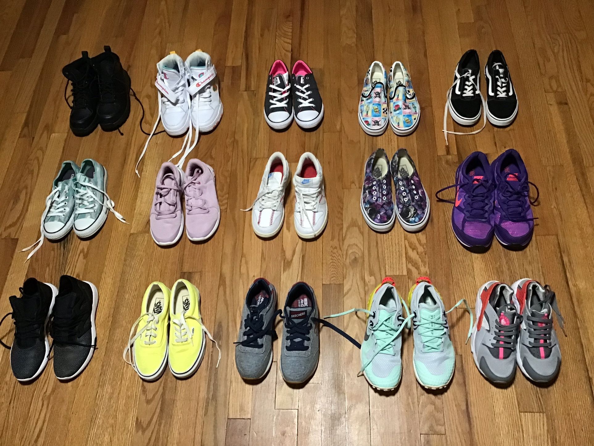 15 Pairs Of Shoes 5 Nike 4 Vans 2 Converse 1 Under Armour 1 Skechers 1 Champion 1 Reebok All $180