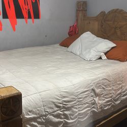 5pc Queen Bed Set With Mirror