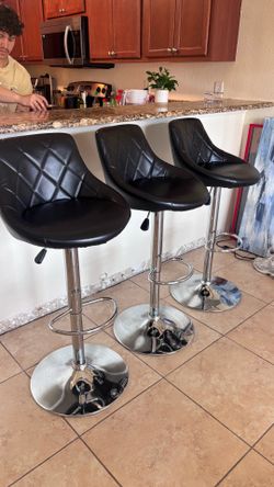 BARSTOOLS BLACK