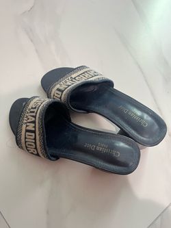 Sandal