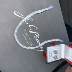 10kt Gold Diamond Earrings 