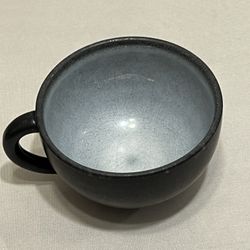 2 Coffee Cups Vintage