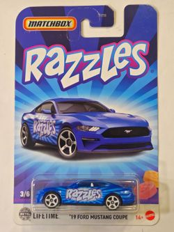 MATCHBOX # 3 OF 6 . RAZZLES CANDY.SERIES . 2019 FORD MUSTANG COUPE .