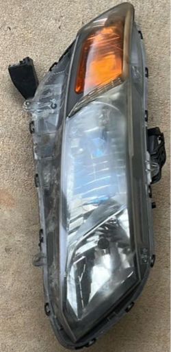 OEM Car Headlight Assembly with Turn Signal