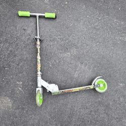 Ozbozz Dinosaur Scooter