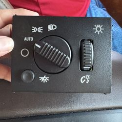 New Headlight Switch Compatible with 03-07 Silverado,