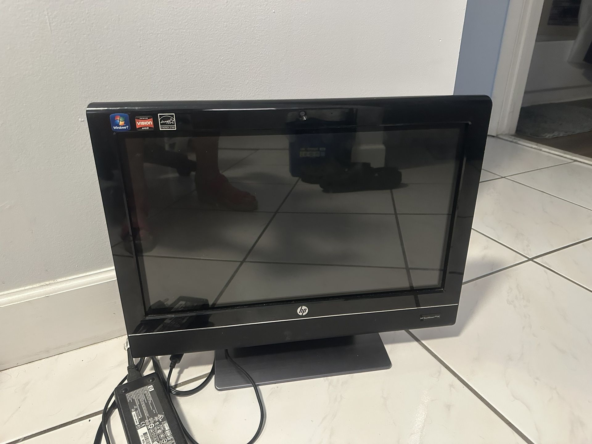 HP Think Smart 310 Computer