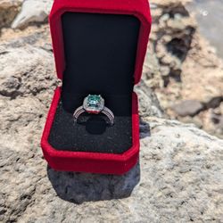3.15 CARAT EMERALD CUT GREEN DIAMOND RING
