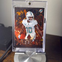 2023 Tyreek Hill Miami Dolphins Numbered To 150