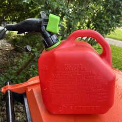 2 Gallon Gas Can 