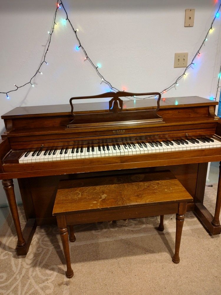 Free piano
