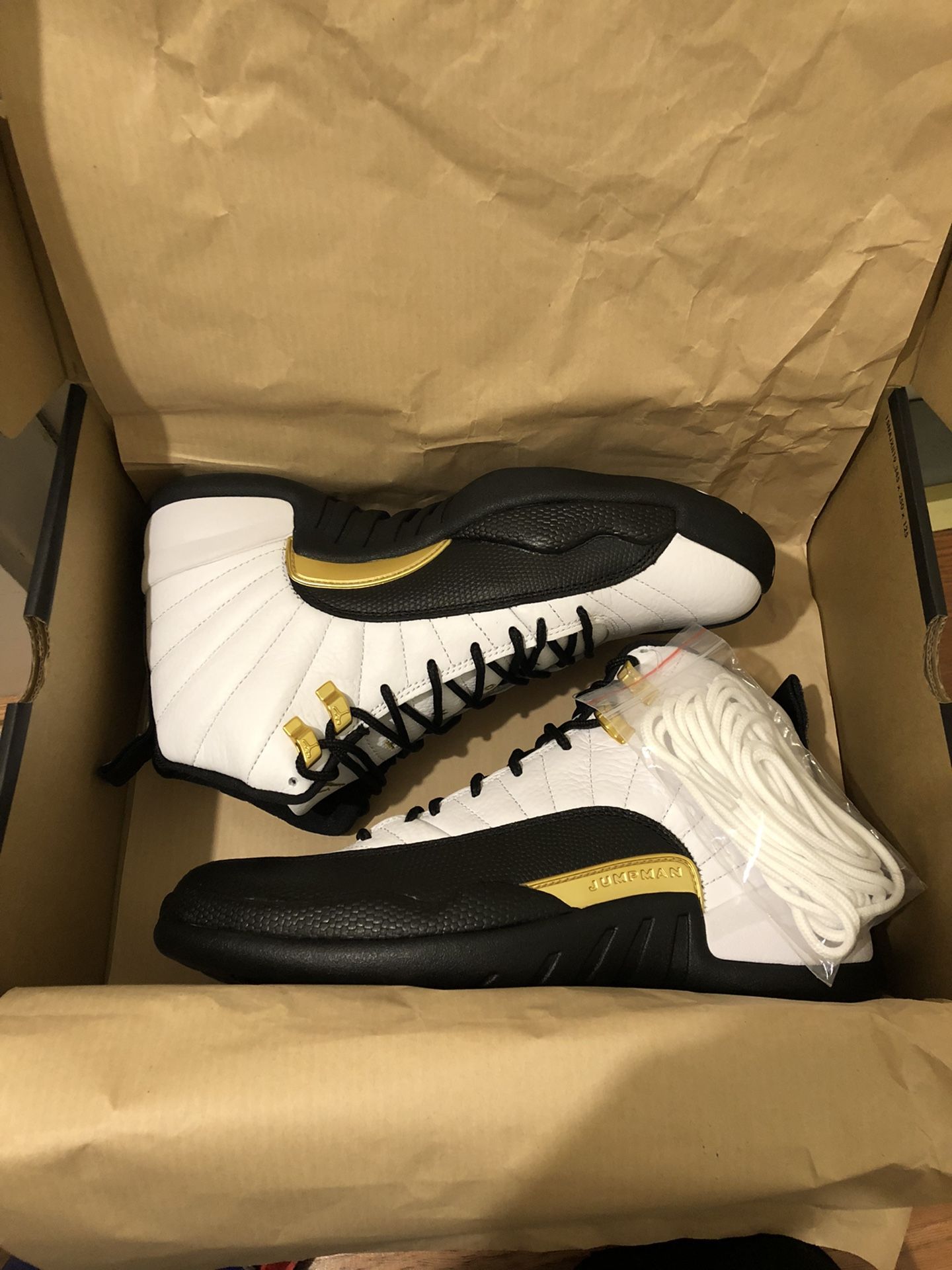 AJ 12 Royalty 