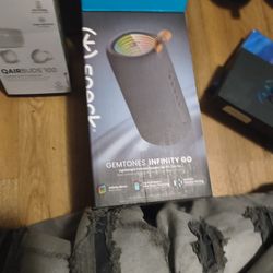 Wireless Bluetooth Controls Portable Speaker