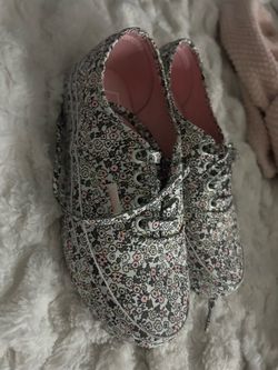 Vans Floral Low-Top Sneakers Size 5.5 woman’s