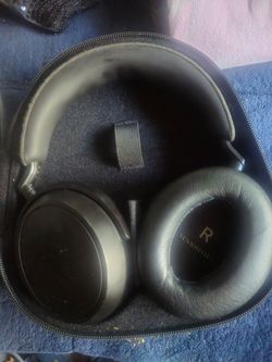 Sennheiser Momentum 4 Wireless over-ear headphones