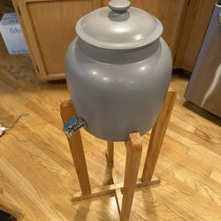 Crock And Stand