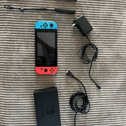 Nintendo Switch - Docking Station - Charger - HDMI Cord