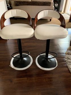Swivel counter chairs