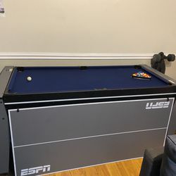 ESPN SWIVEL GAMING TABLE, Pool, Ping Pong And Air Hockey