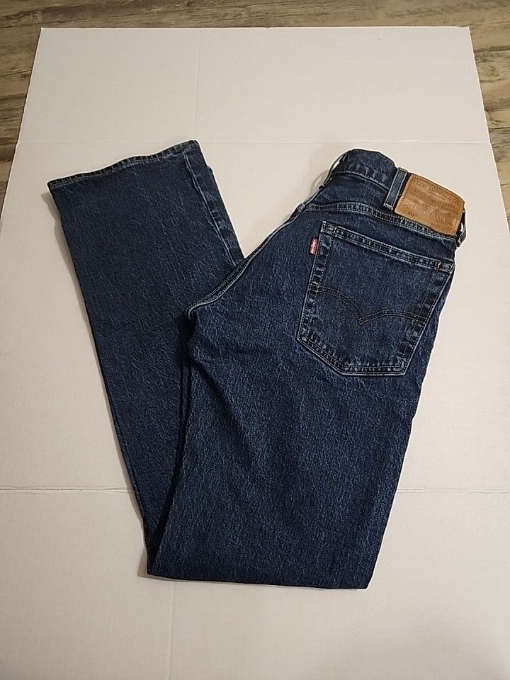 517 Levis Size 30