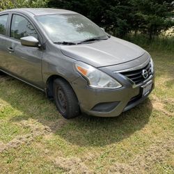 2016 Nissan Versa.  Low Mileage 