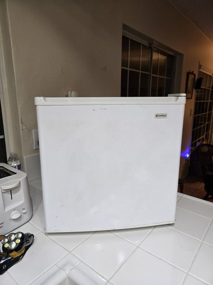 Kenmore Mini Fridge