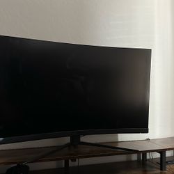 31.5 inch MSI curved monitor