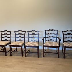 8 Chippendale Carved Mahogany “Ribbon-Back” Side Chairs
