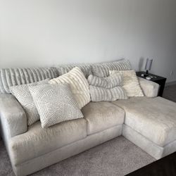 Chaise couch