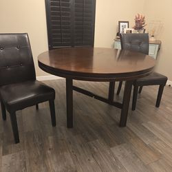 Dinning table with 2 chairs
