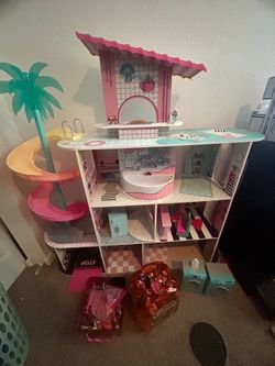 4 Foot LOL Doll House W/ Washer Dryer/ Over 30 LOL Dolls & More 