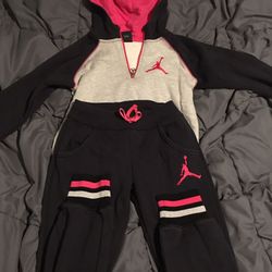 Jordan sweatsuit size m