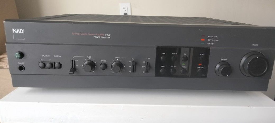NAD 3400 Integrated Amplifier
