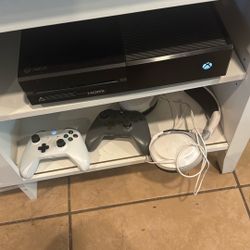 Xbox One set