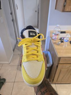 Nike SB Dunk Low Pro
Be True Xavier Schipani Men's Size 9.5 Or Women's Size 11 Like New Condition With Extra Laces