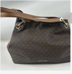 ✨ Michael Kors Signature Shoulder Bag – NEW ✨