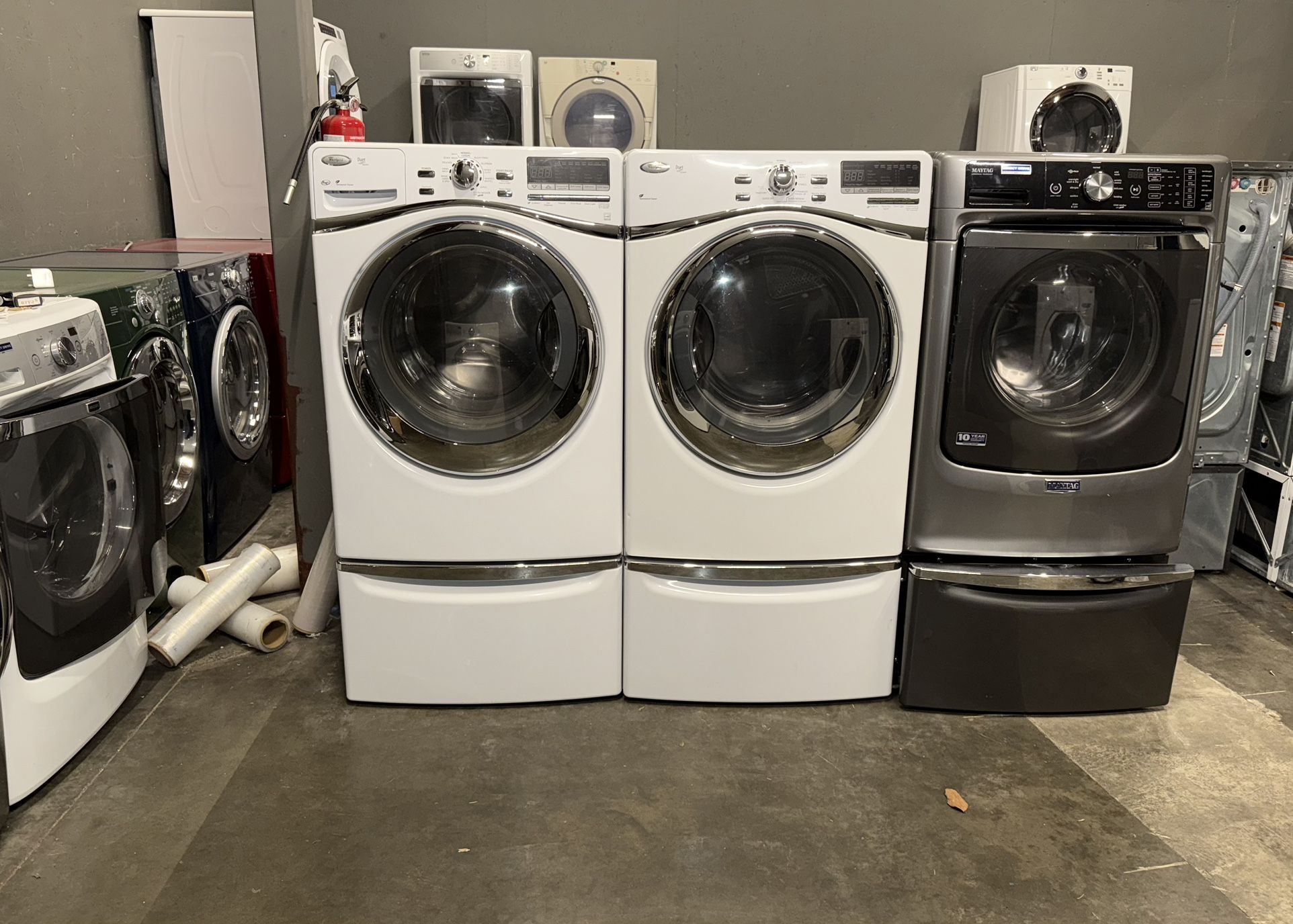 WHIRLPOOL XL CAPACITY WASHER DRYER ELECTRIC SET