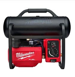 Milwaukee M18 FUEL 18-Volt Lithium-Ion Brushless Cordless 2 Gal. Electric Compact Quiet Compressor (