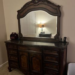 Dresser W/ Mirror & Nightstand