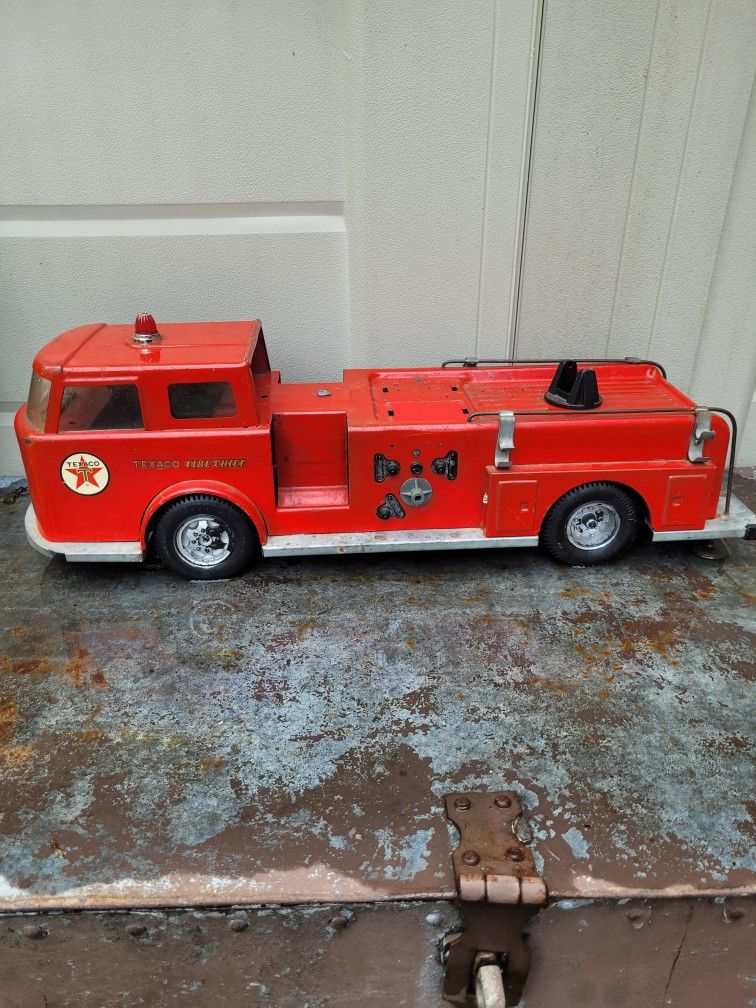 Vintage Texaco Truck