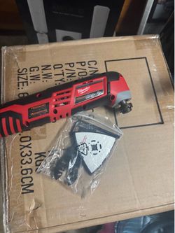 Milwaukee oscillator tool 12v  2425-20