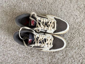 Nike Air Jordan- Travis Scott
