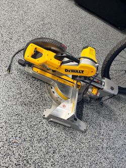 Dewalt Large Saw
